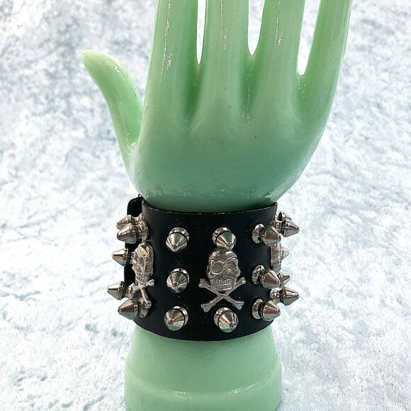 Skull Leather Wrist Band with Silver Skulls and Spikes - Picture 1 of 4